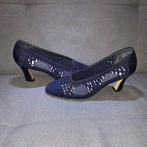 Cara Leigh Pump Heels, navy blue